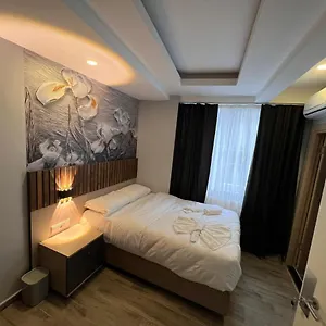 https://mudem-boutique.istanbul-turkeyhotels.com